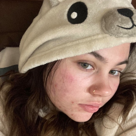 Meet your Posher, Mya - Picture 1 of 1